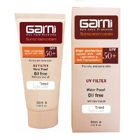 کرم ضد آفتاب کرم پودری روشن گارنی پوست چرب و آکنه دار SPF 50 