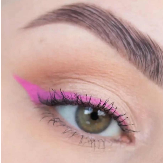 مداد چشم مخملی گلدن رز مدل Miss Beauty شماره 02 صورتی نئونی